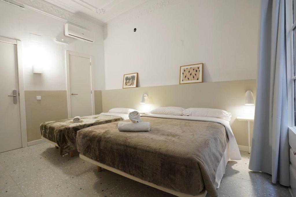 Hostal Hera Barcelona Exterior photo