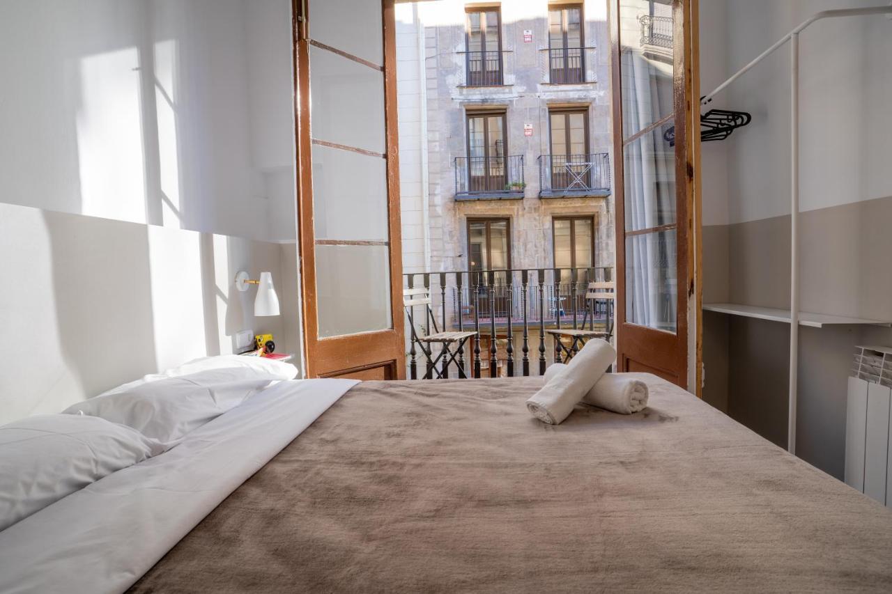 Hostal Hera Barcelona Exterior photo