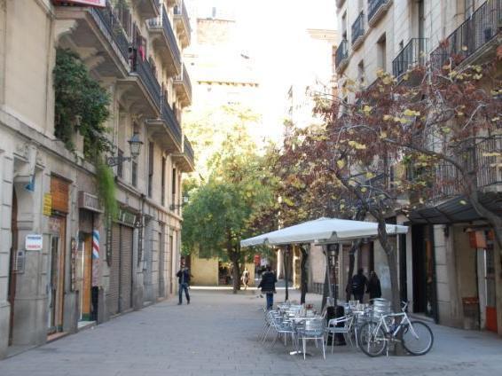 Hostal Hera Barcelona Exterior photo